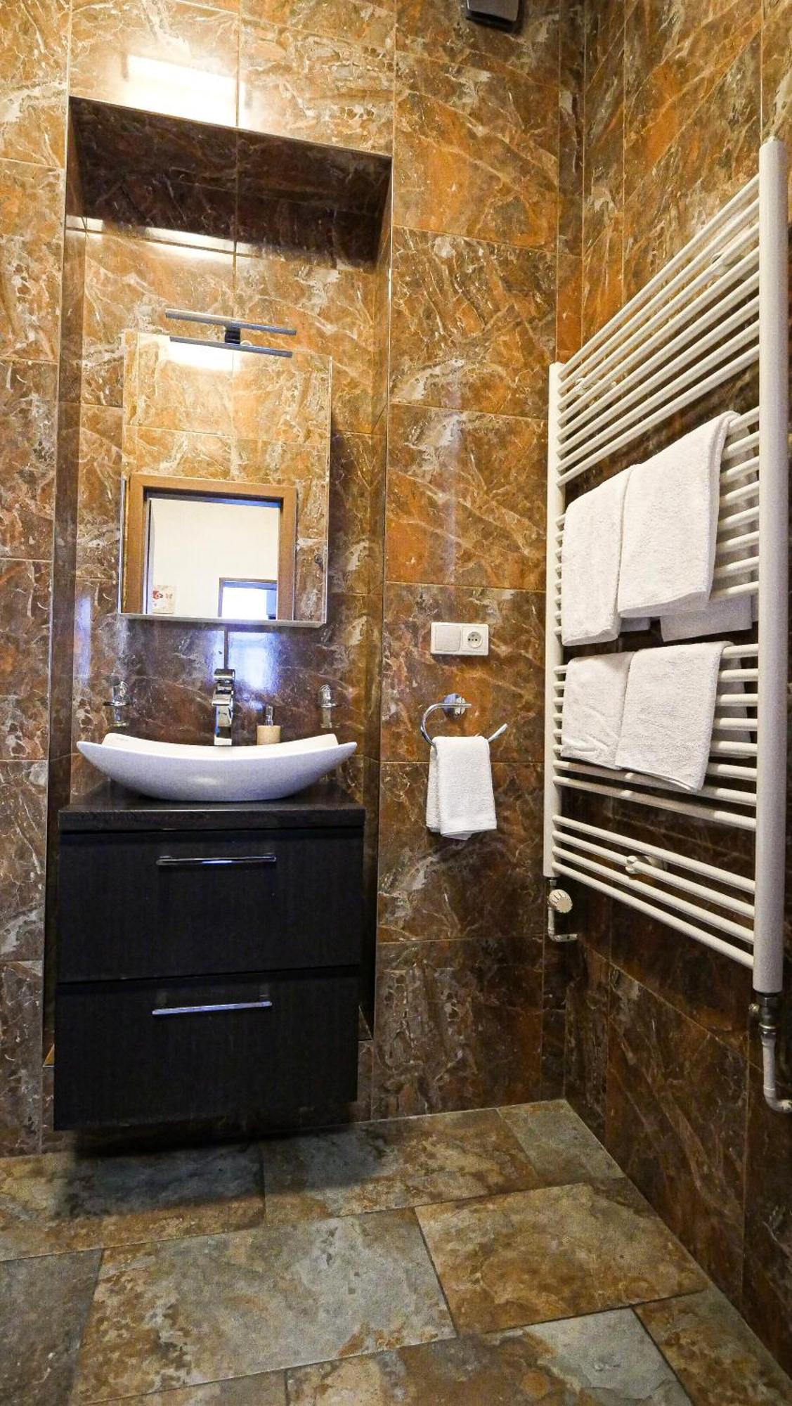 Residence Moravia Apartments Karlovy Vary Dış mekan fotoğraf
